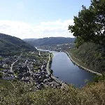 아파트 Im Moseltal *