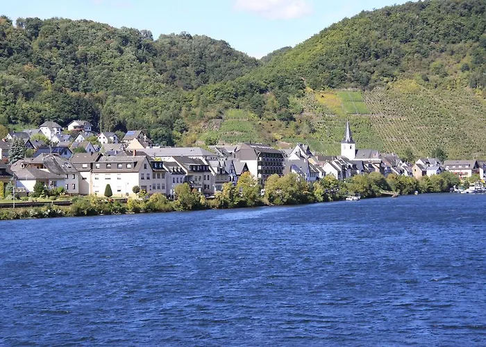 Im Moseltal Löf